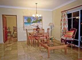 Apart Hotel Residencial Carey Dinning